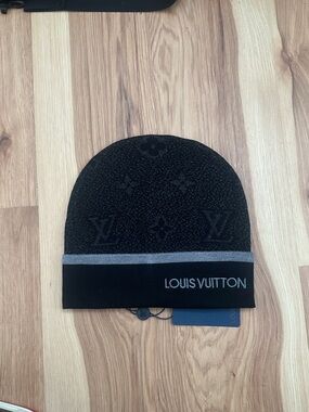 Louis Vuitton Black and Gray Monogram Beanie Hat